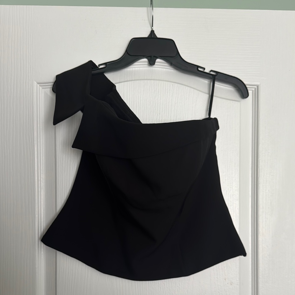 Chic Black One-Shoulder Top